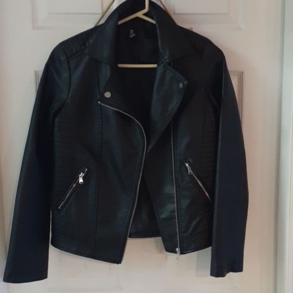 Womens faux leather  crop jacket